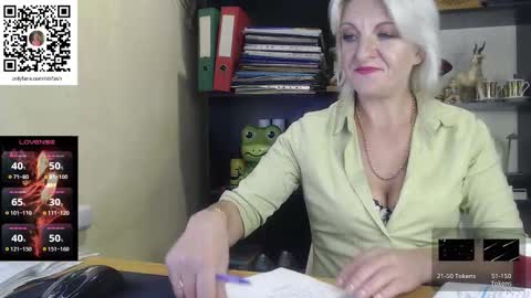 Nadin online show from 10, 10, 2025
