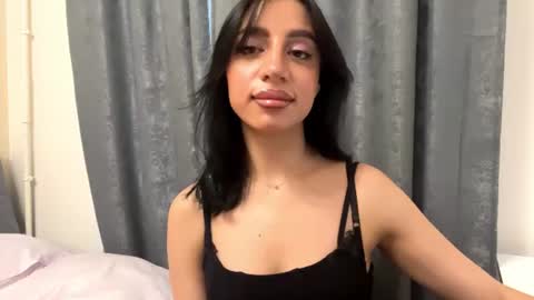 Snapshot of nadinevanni chatting on 13, 6, 2026 Leya online show from 13, 6, 2026