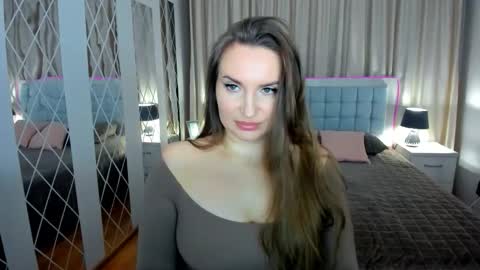 NadinGracefull online show from 21, 3, 2026