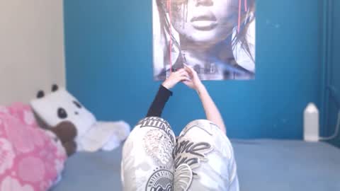 Snapshot of nadinnnea chatting on 10, 9, 2025 nadinnnea online show from 10, 9, 2025