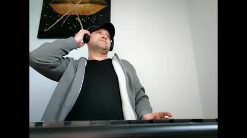 Snapshot of nadir_sinz chatting on 24, 2, 2026 Nadir online show from 24, 2, 2026