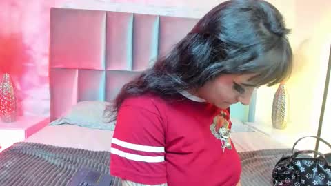 Snapshot of naeniademon_ chatting on 24, 2, 2026 Naenia online show from 24, 2, 2026