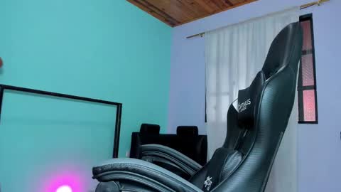 Snapshot of nagi_strong chatting on 31, 12, 2024 nagui online show from 31, 12, 2024