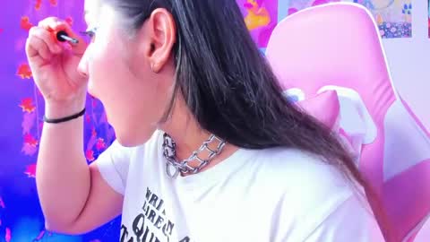 Snapshot of naharasoler chatting on 18, 4, 2026 Nahara Soler online show from 18, 4, 2026