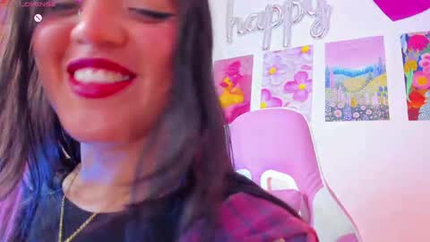 Snapshot of naharasoler chatting on 6, 5, 2026 Nahara Soler online show from 6, 5, 2026