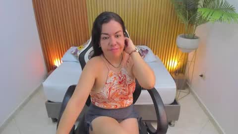 N A H I A online show from 27, 2, 2025