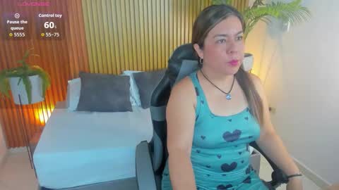 N A H I A online show from 3, 2, 2026