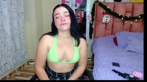 nahia cute     only   online show from 18, 12, 2024