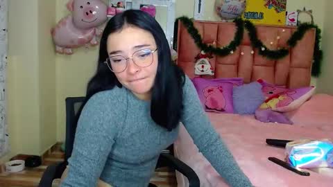 nahia cute     only   online show from 27, 12, 2024
