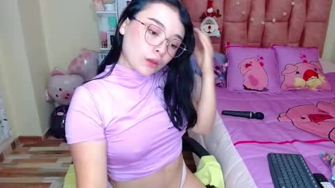 nahia cute     only   online show from 8, 1, 2025
