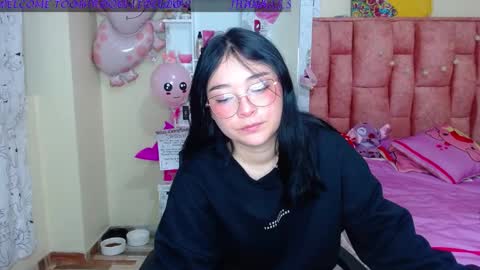 nahia cute     only   online show from 13, 2, 2025