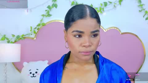 NahiaraReina  online show from 15, 11, 2025