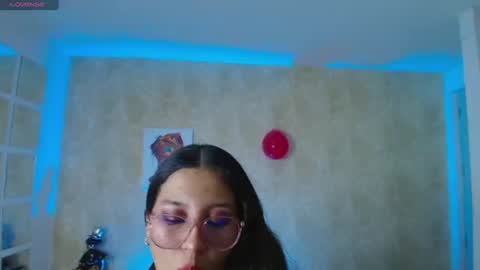 Snapshot of nahomi_blaze56eup chatting on 8, 7, 2026 valeria online show from 8, 7, 2026