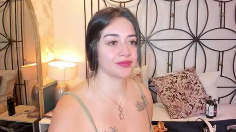 Snapshot of nahomi_sweett chatting on 24, 9, 2025 Nahomi online show from 24, 9, 2025