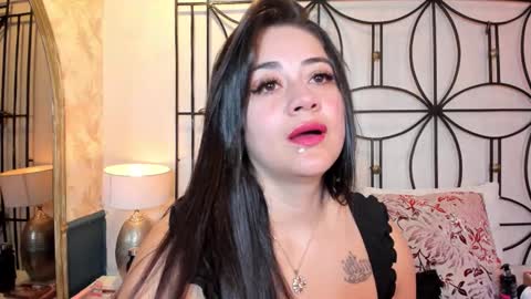 Snapshot of nahomi_sweett chatting on 4, 10, 2025 Nahomi online show from 4, 10, 2025
