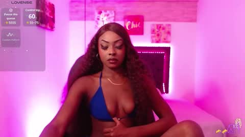 Nahomi  online show from 24, 1, 2025