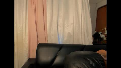 Snapshot of nahomy_hancook chatting on 25, 11, 2025 nahomy_hancook online show from 25, 11, 2025