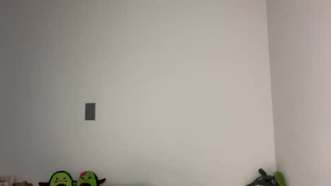 nahomy online show from 13, 4, 2026