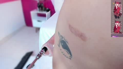 Nahomy Roberts online show from 8, 2, 2025