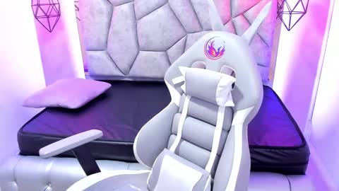    online show from 1, 2, 2025