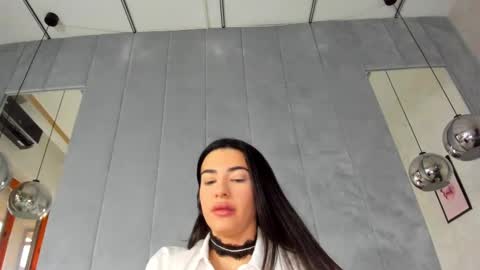 Naila online show from 15, 2, 2025