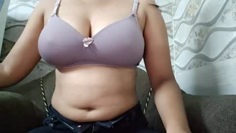 Snapshot of naina00123 chatting on 16, 7, 2026 Naina online show from 16, 7, 2026