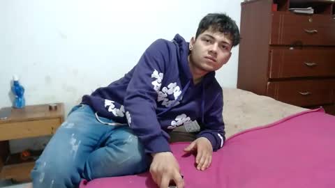 naisha and axel2 online show from 30, 10, 2025