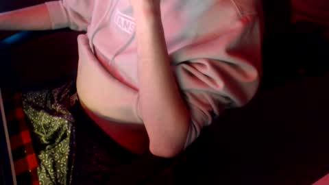 Drew online show from 4, 12, 2025