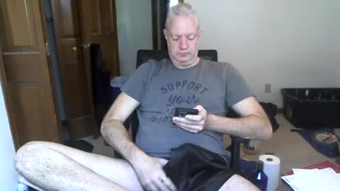 Snapshot of nakedilmale chatting on 22, 6, 2026 Tip 100 for my full real name online show from 22, 6, 2026