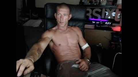 nakedoutsdeurwndw online show from 26, 7, 2026