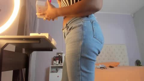 Snapshot of nami_sam chatting on 23, 12, 2024 nami_sam online show from 23, 12, 2024