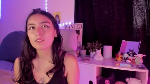 Snapshot of nami_white chatting on 8, 10, 2025 nami_white online show from 8, 10, 2025