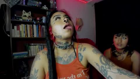 Snapshot of nana_cirkuss chatting on 27, 10, 2025 Val  online show from 27, 10, 2025