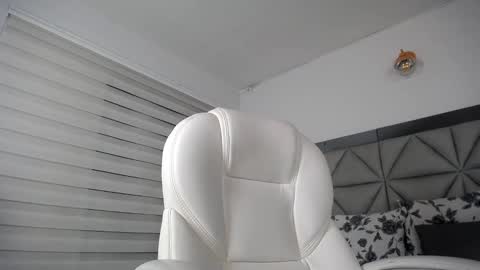 Snapshot of nana_levy chatting on 12, 1, 2025 Nana levy online show from 12, 1, 2025