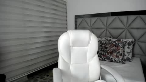 Snapshot of nana_levy chatting on 24, 1, 2025 Nana levy online show from 24, 1, 2025