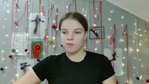 Nana online show from 4, 12, 2025