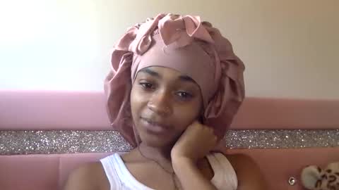 nanaonn online show from 17, 5, 2026