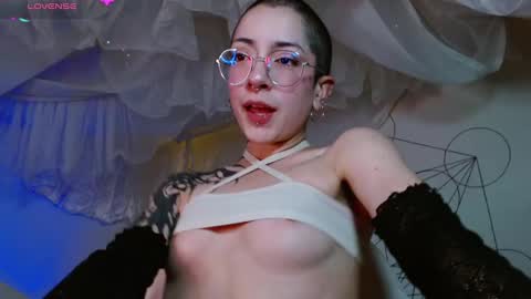 Snapshot of nanaxnana chatting on 23, 2, 2025 Alma Maria online show from 23, 2, 2025