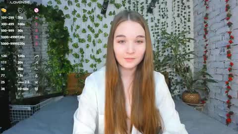 Luna online show from 13, 2, 2025