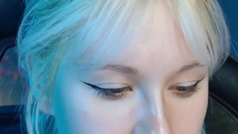nancymartinez online show from 20, 12, 2024