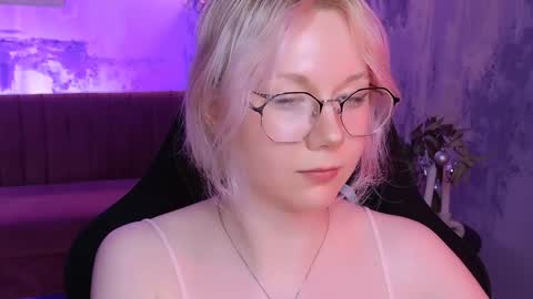 nancymartinez online show from 27, 12, 2024