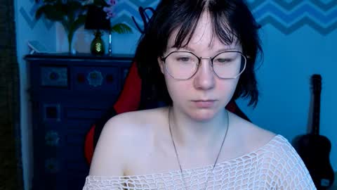 nancymartinez online show from 10, 9, 2025
