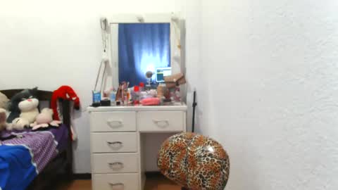 nanilux_1 online show from 8, 9, 2025