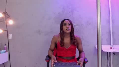 Snapshot of naomi__blair chatting on 2, 3, 2026 Naomi Blair online show from 2, 3, 2026