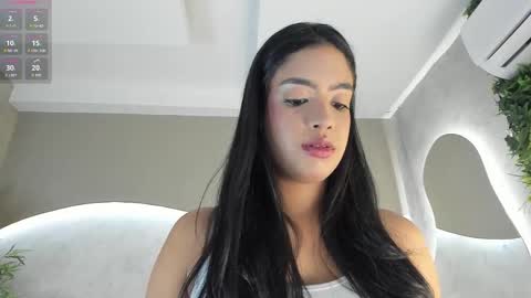 Snapshot of naomi_dasilva chatting on 28, 9, 2025 Naomi online show from 28, 9, 2025