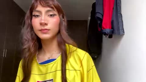 Snapshot of naomi_gyal chatting on 4, 7, 2026 Naomi online show from 4, 7, 2026
