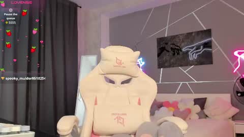 naomi_reiss online show from 18, 6, 2026