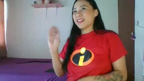 Snapshot of naomi_sweet420 chatting on 21, 12, 2024 Mia online show from 21, 12, 2024