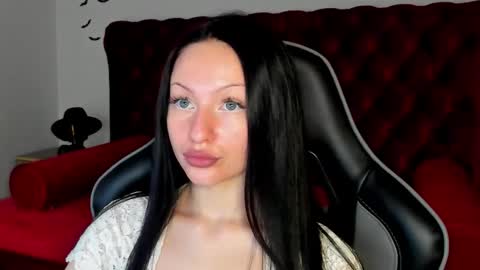 Naomi online show from 12, 11, 2025