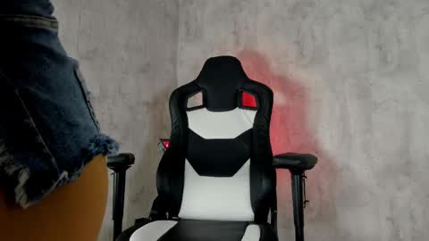 Heidy  online show from 26, 4, 2026